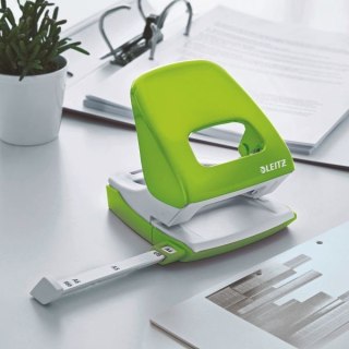 Dziurkacz NeXXt WOW Zielony 30k (50081054) Leitz